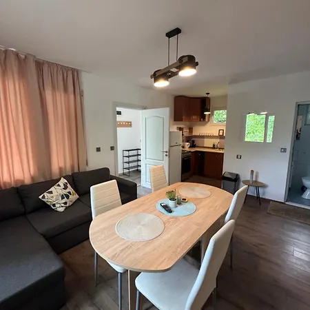 Апартаменти Family Sea House